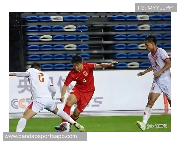 国少队迅猛发力3分钟连入两球轻松领先东帝汶谢晋精彩晃动破门展现实力