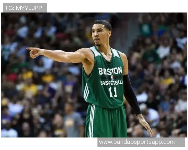 戈登揭幕战上半场狂轰7记三分创历史新纪录超越普尔与塔图姆